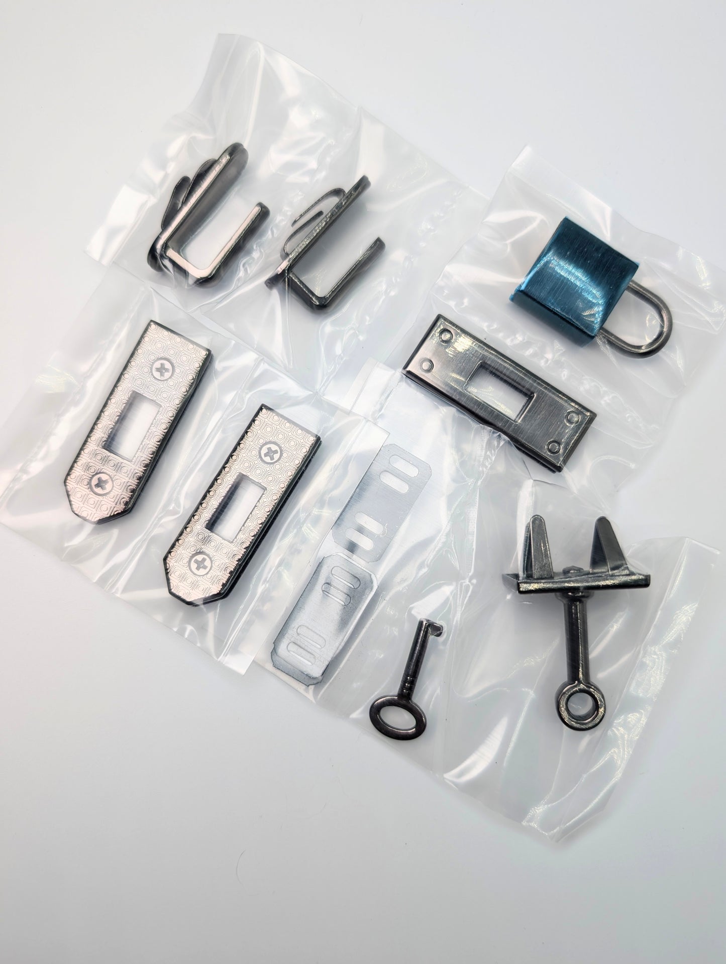 RETAIL 7 Piece Designer Lock and Strap End Hardware Set