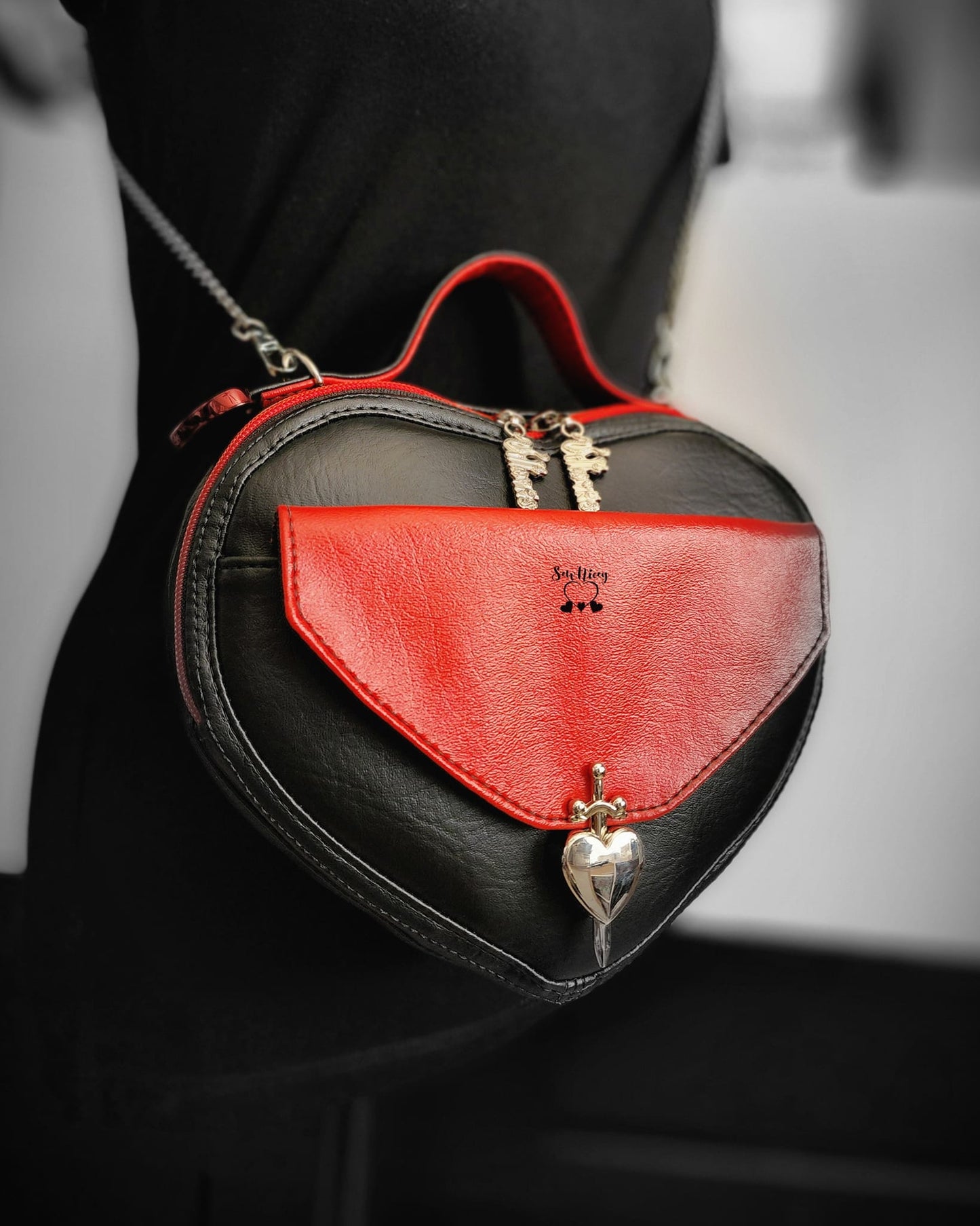 Retail Hardware Broken Heart Purse Lock