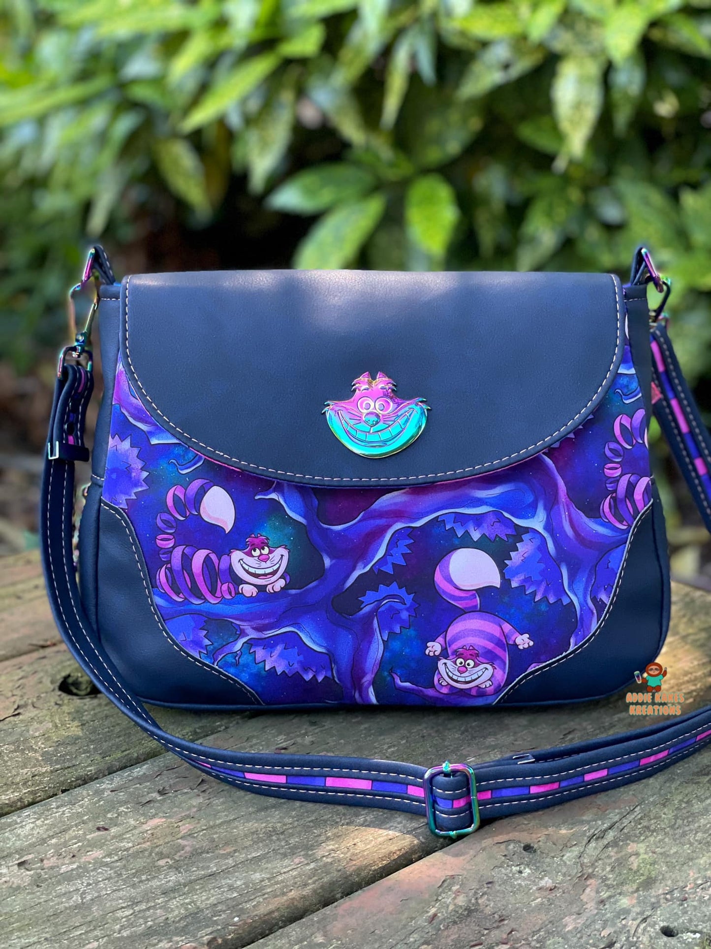Preorder R30 FABRIC/VINYL Silly Cat