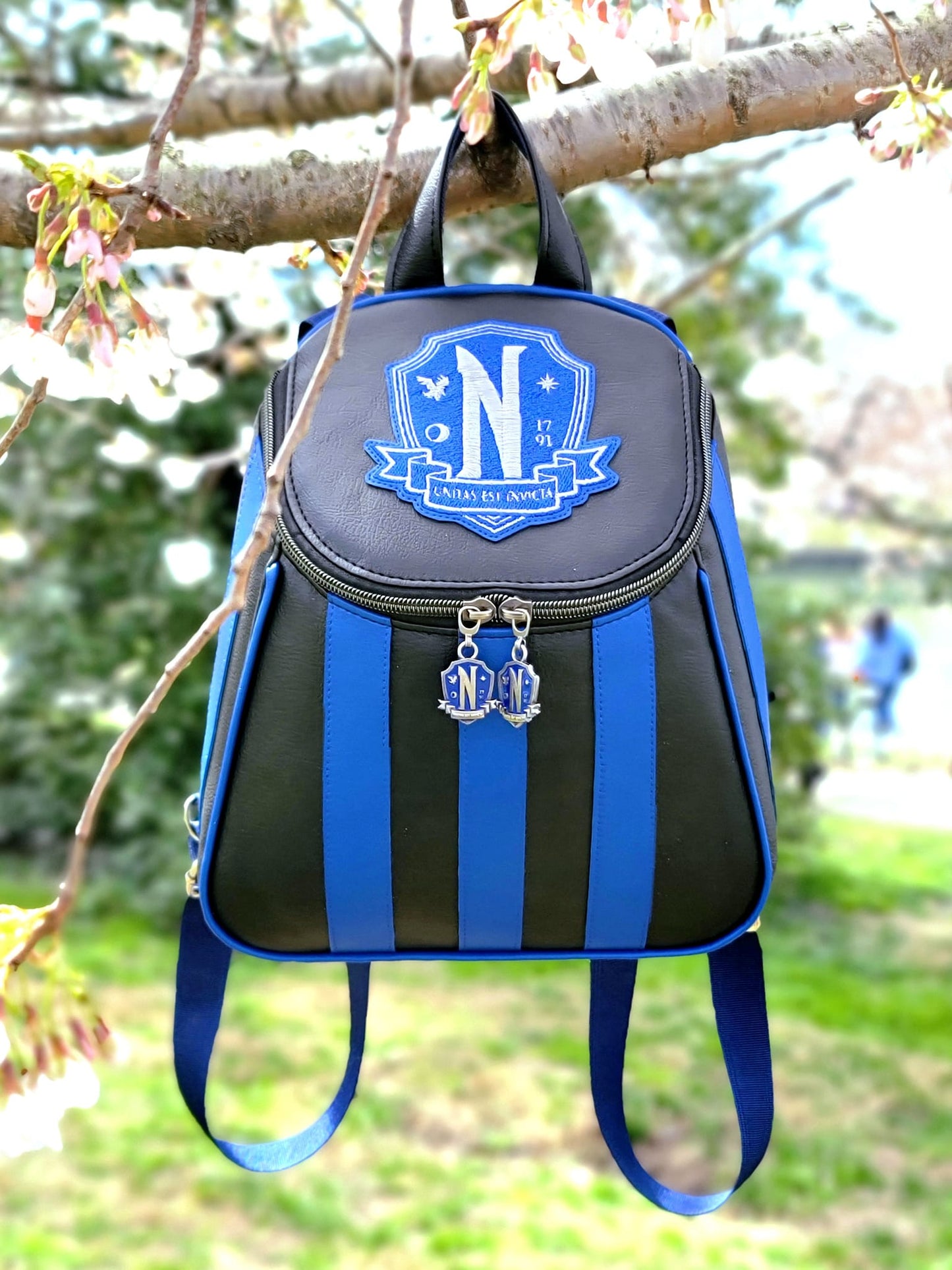 RETAIL Never More Enamel #5 Zipper Pull