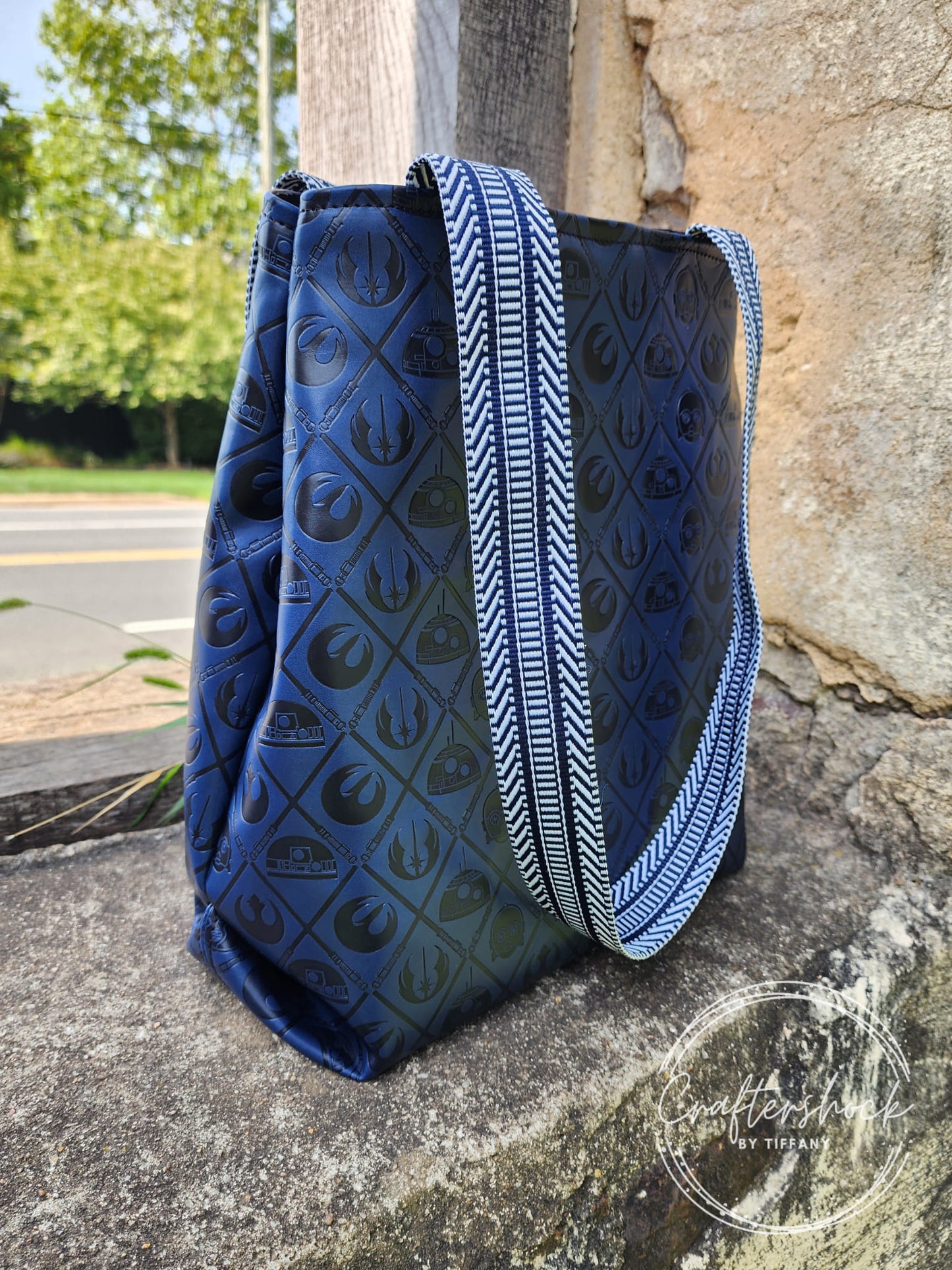 RETAIL Two Toned Deboss Vinyl 18" Roll Good Guys