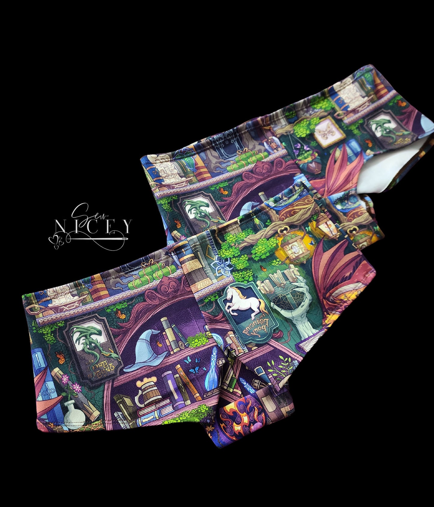 Preorder R30 FABRIC/VINYL Lotr Shelf
