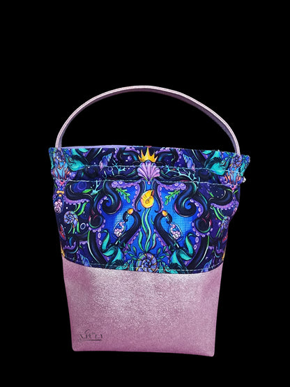 Preorder R30 FABRIC/VINYL Eel Damask