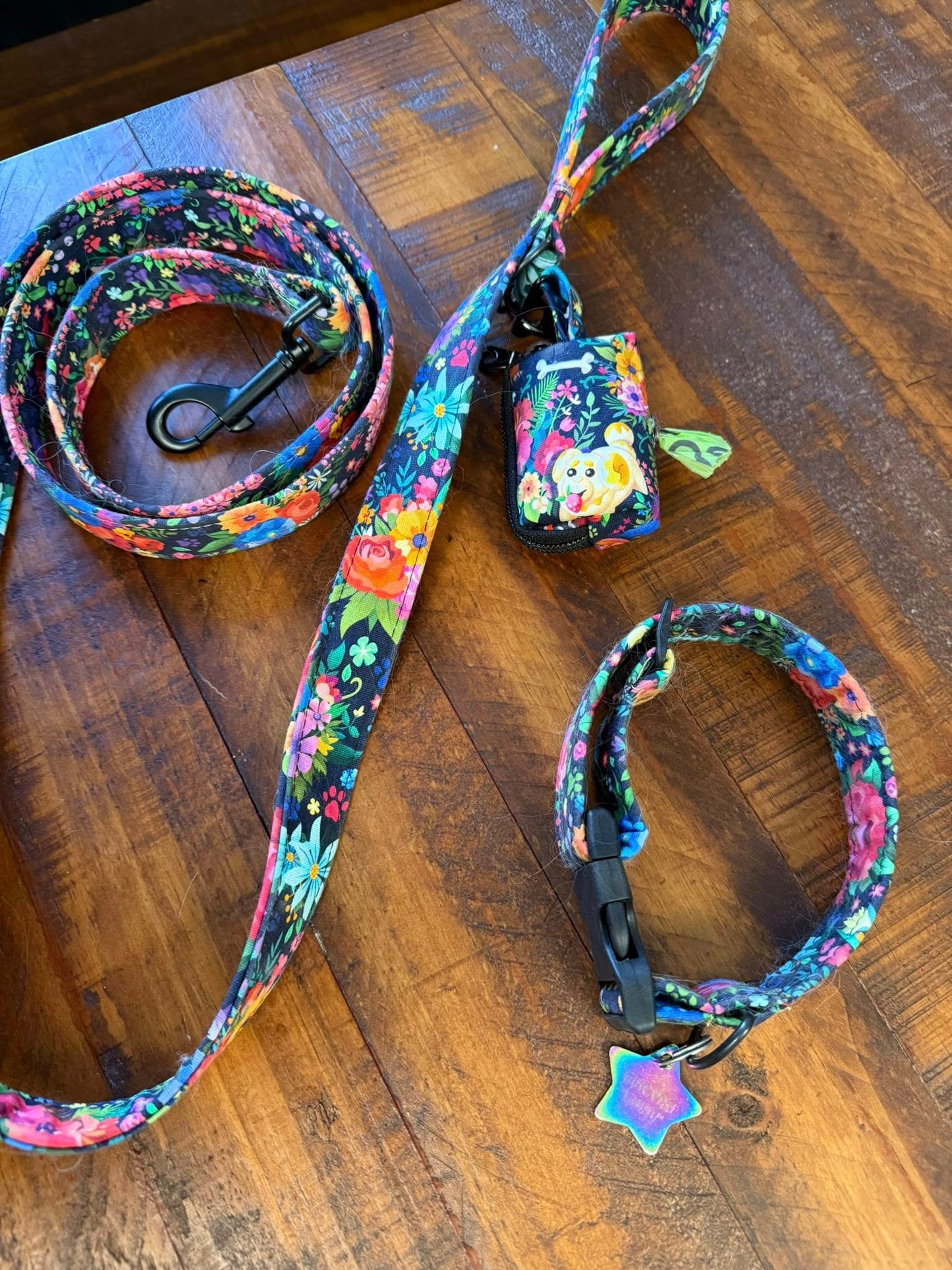 Preorder R30 VINYL/FABRIC Floral Paw Coordinate