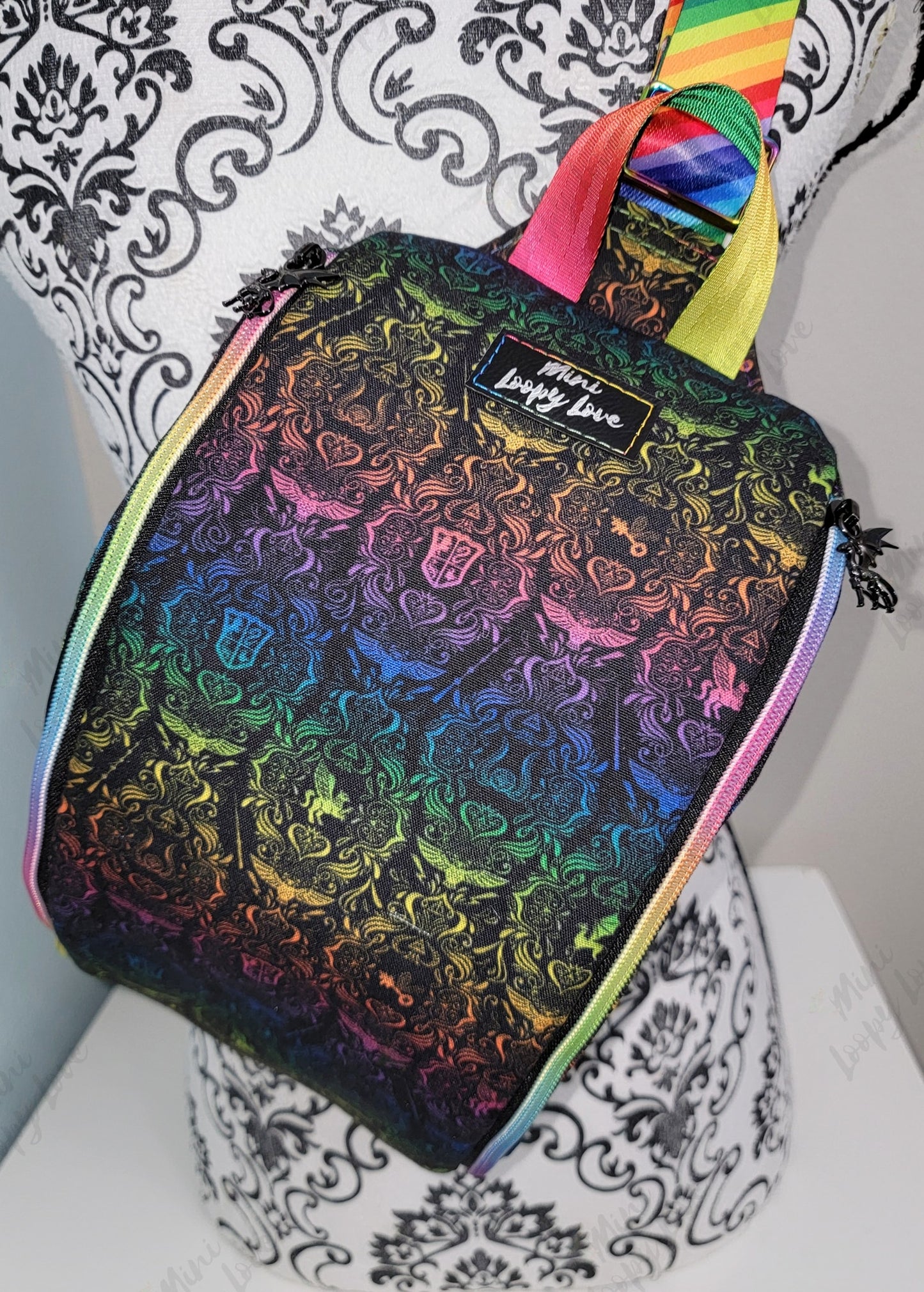 Preorder R30 FABRIC/VINYL HP Damask