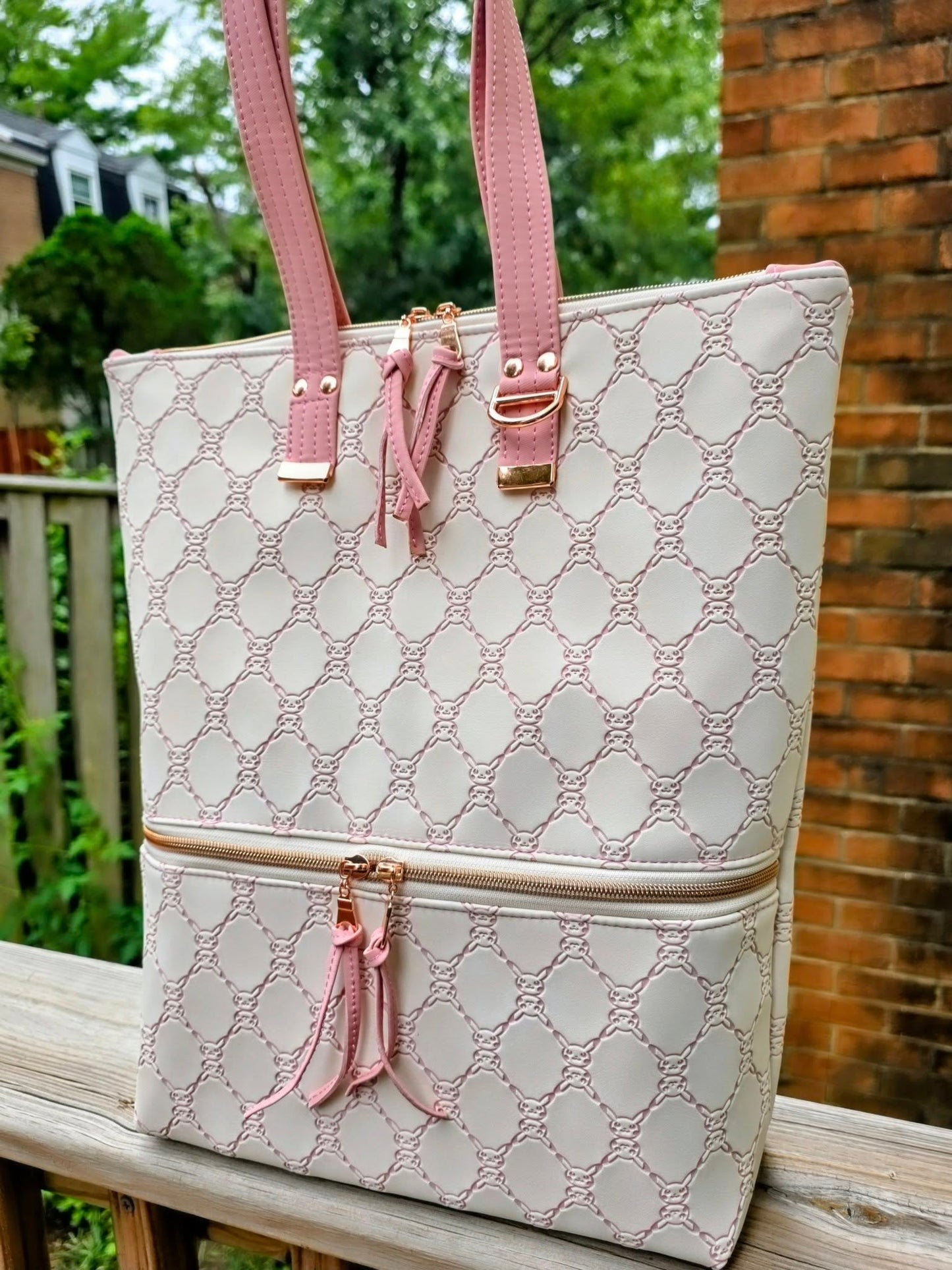 Retail FLAWED Two Toned Matte Suede Deboss Vinyl 18" Roll LORD MAP