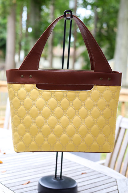 Retail Quilted Vinyl 18" Electric Diamond