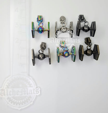 Retail Hardware 3D Fighter #5 Zipper Pull INDIVIDUAL