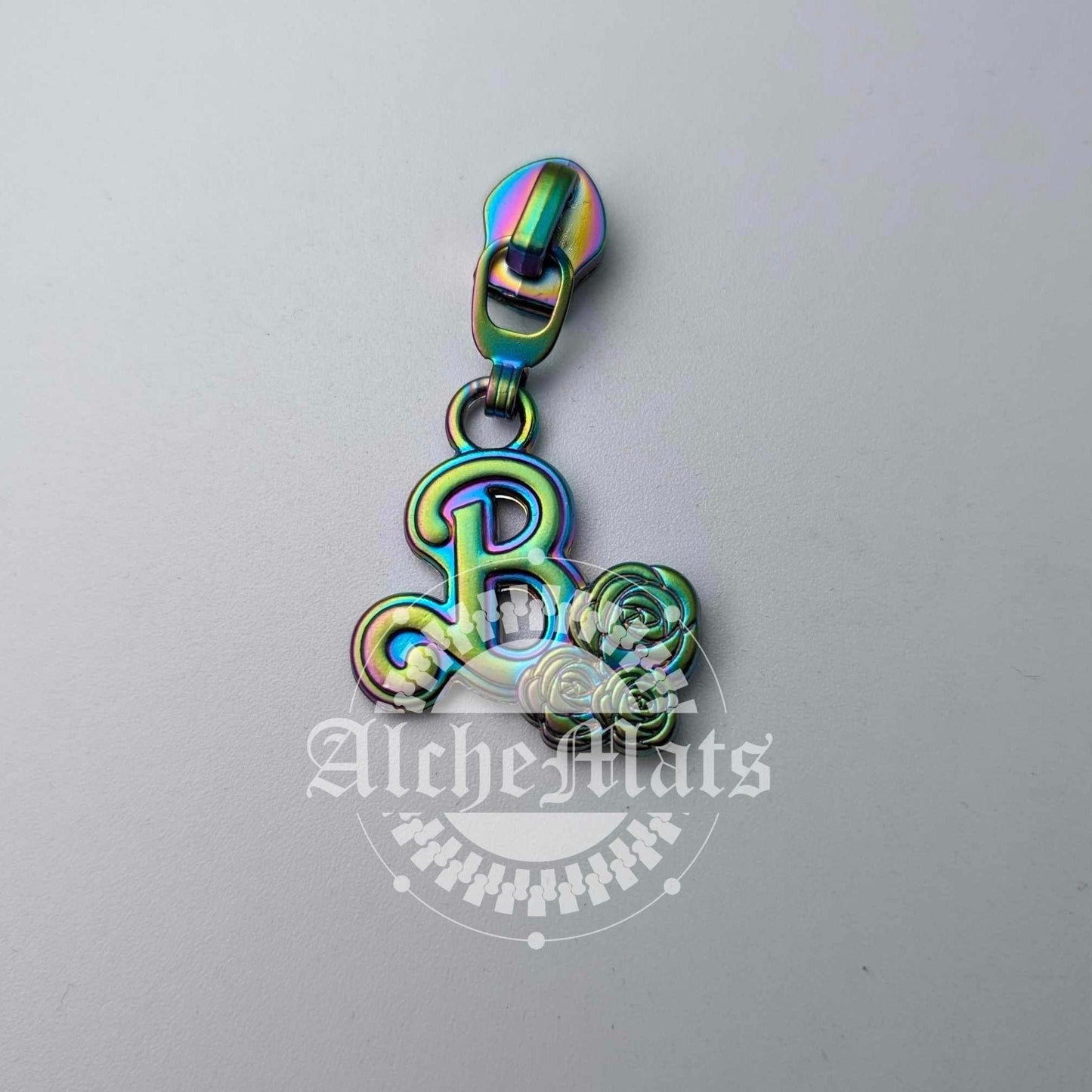 RETAIL Hardware B Zipper Pull #5