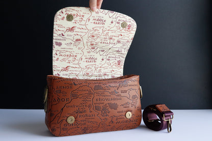 RETAIL Two Toned Smooth Deboss Vinyl 18" Roll LOTR Map