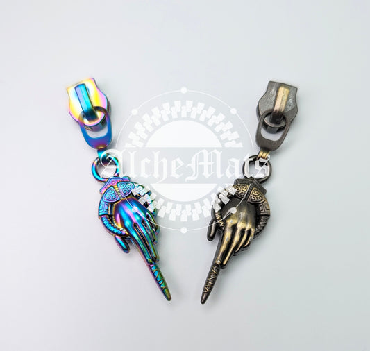 RETAIL Hardware Hand of the Queen Zipper Pull #5