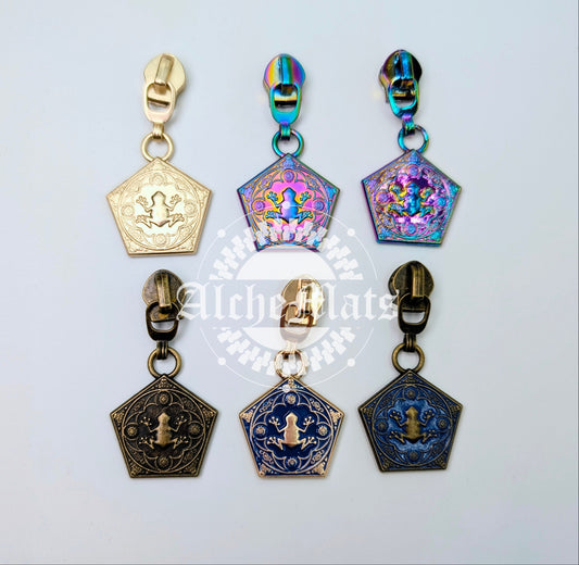 RETAIL Hardware Chocolate Frog Zipper Pull #5