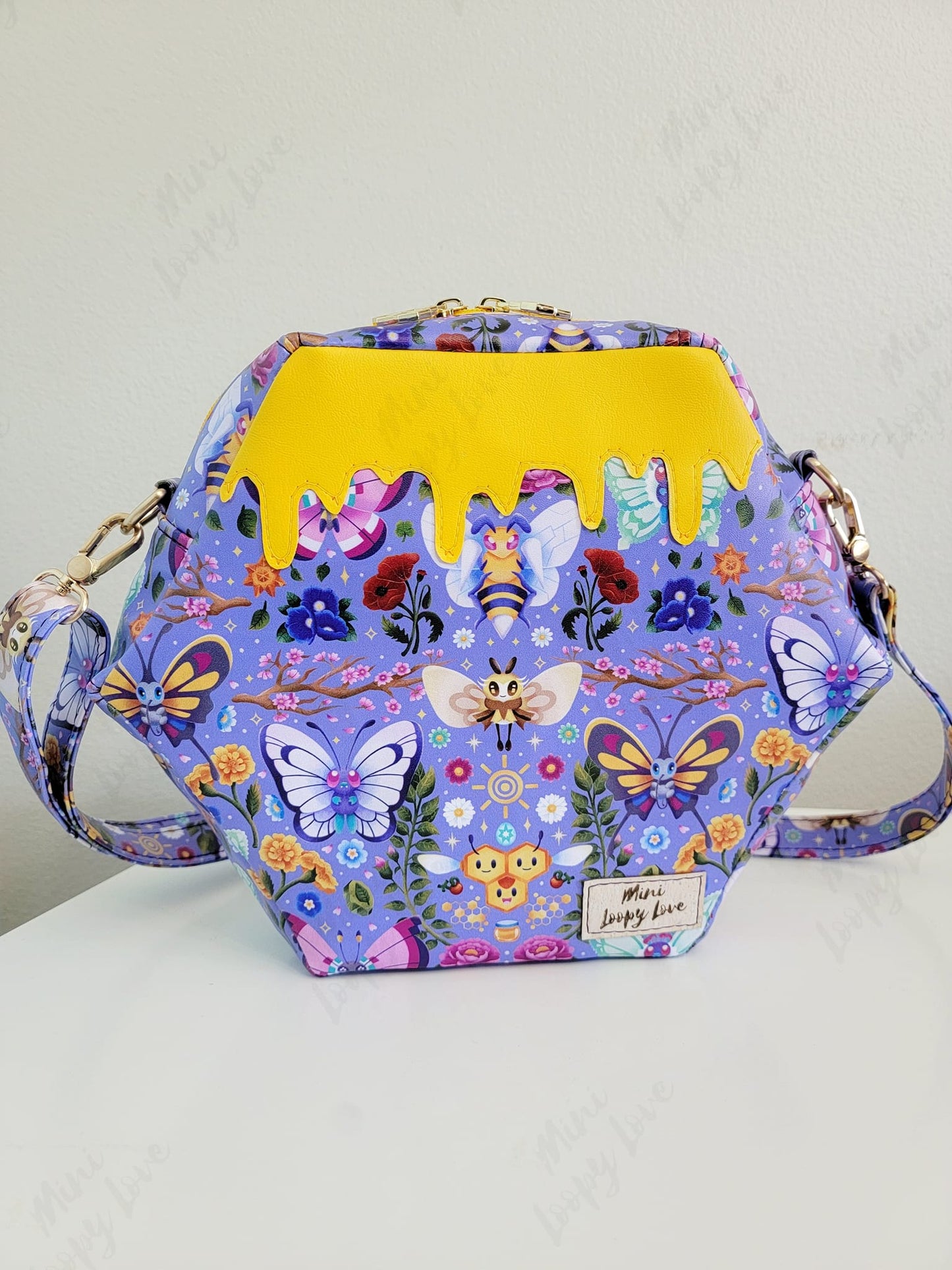 Preorder R30 FABRIC/VINYL Butterflycore