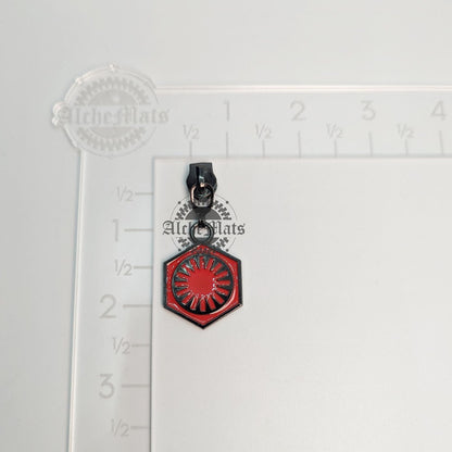 Retail Hardware First Oarder Enamel #5 Zipper Pull
