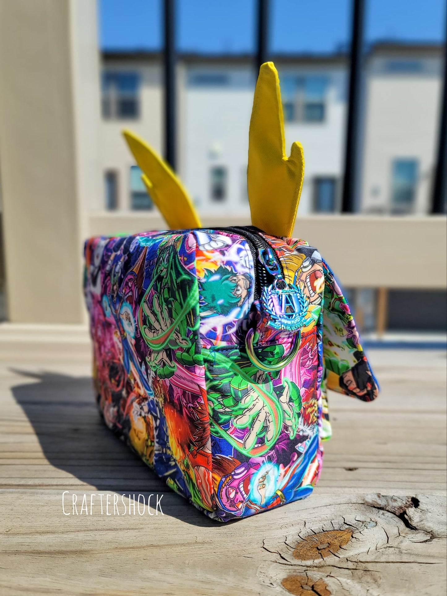 Retail Hero School Crest #5 Zipper Pull RETIRING